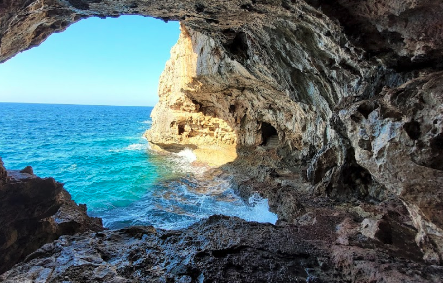 Koutalas Beach & Cave